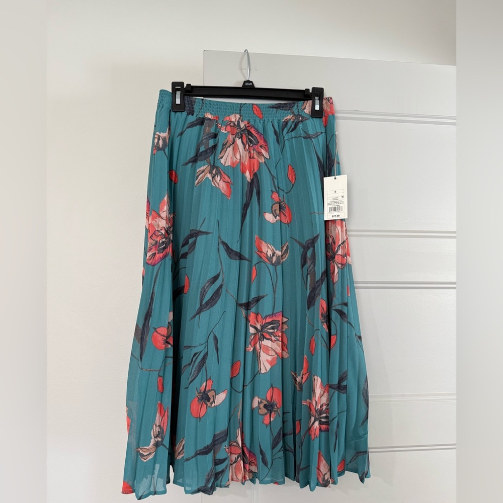 New Day Floral Teal Skirt